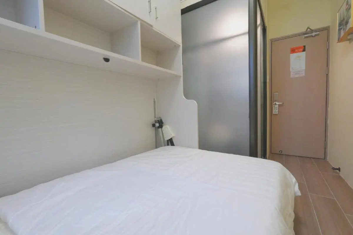 The new is Woody House hotel.