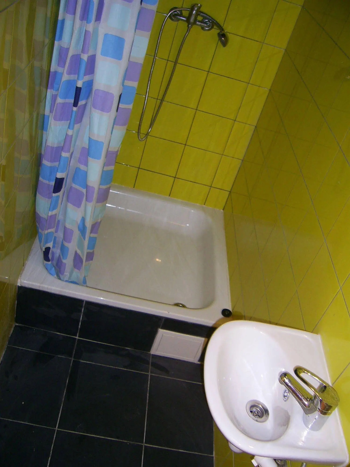 Fabrika Hostel - Vozduh Group