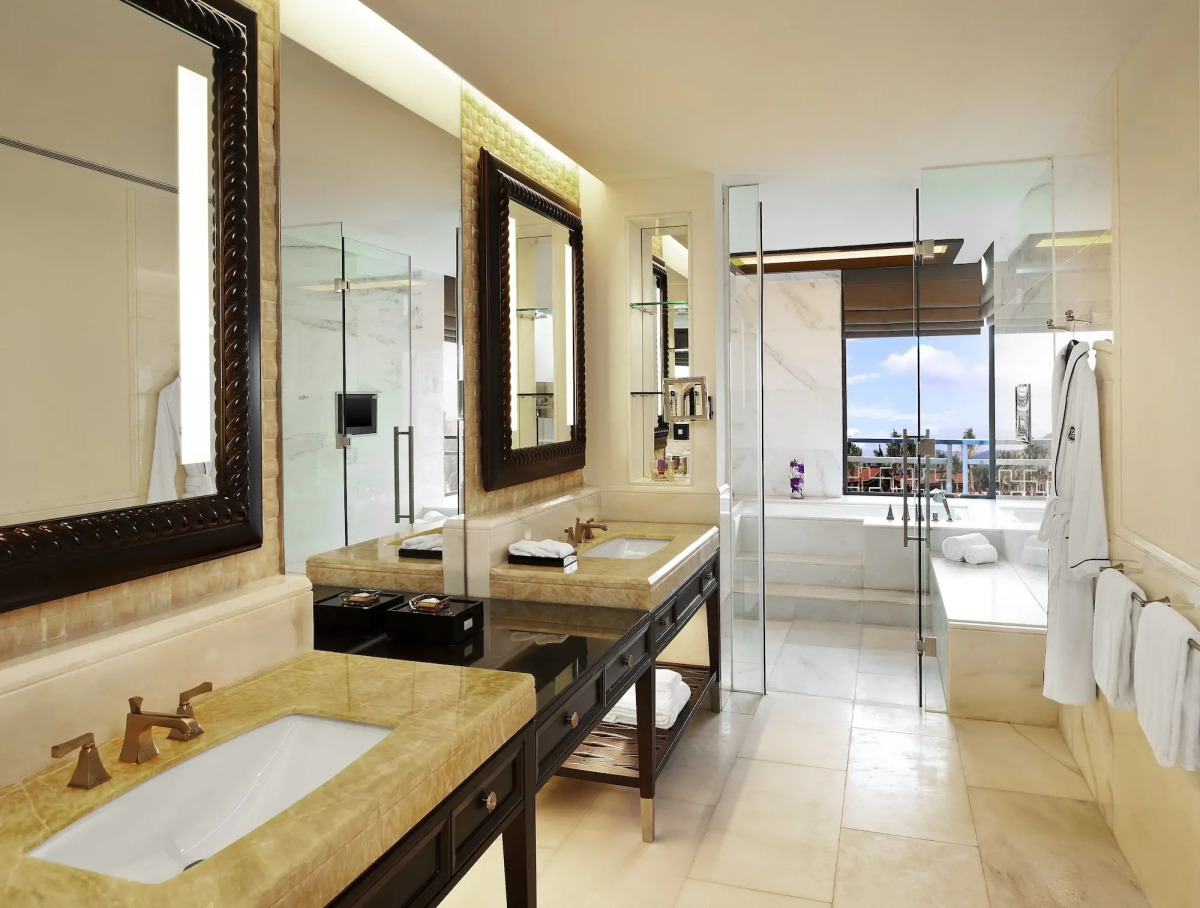 Курорт The St. Regis Sanya Yalong Bay