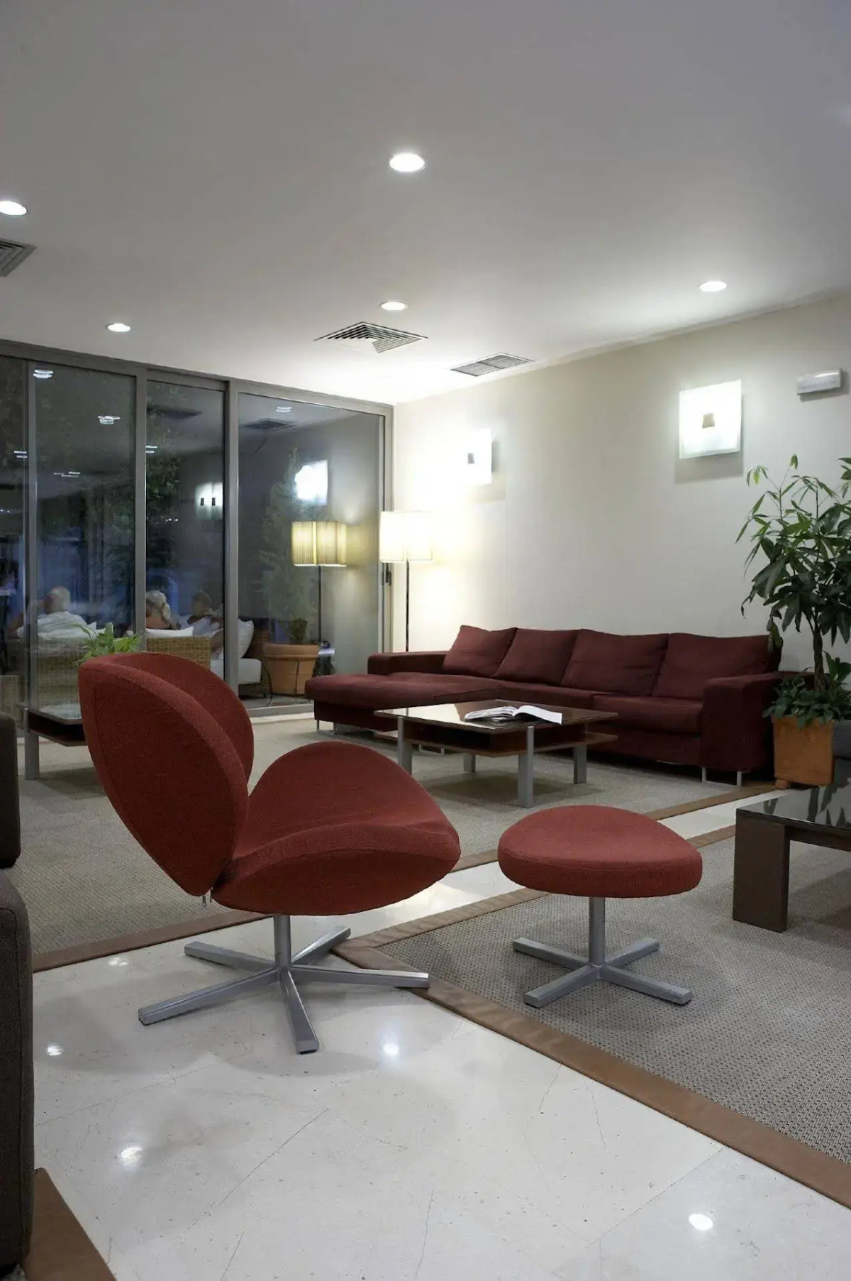 Angela Downtown Hotel