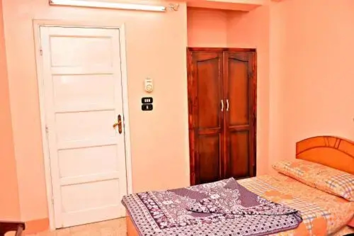 Fontana Luxor Hostel