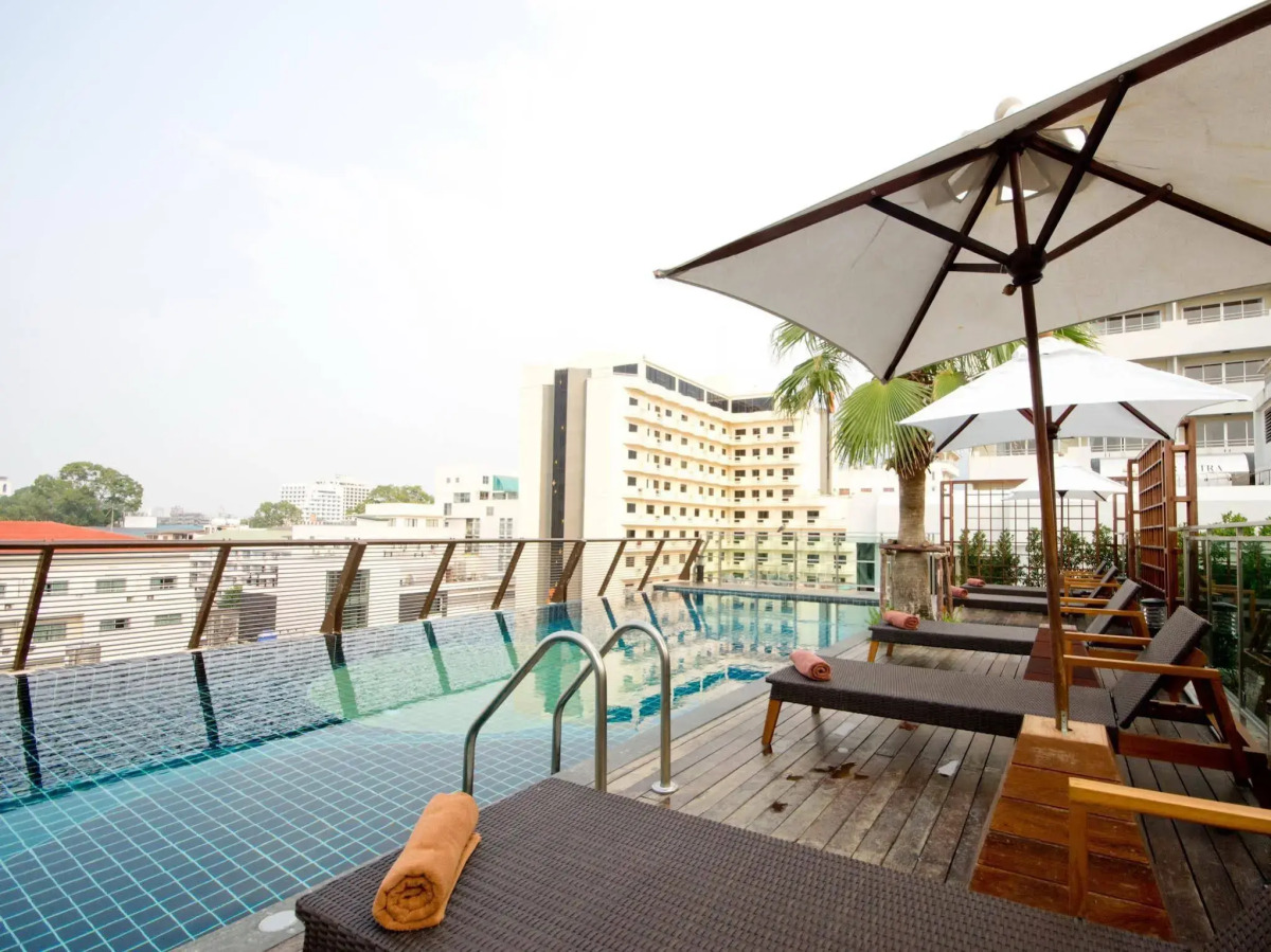 Sunshine Hotel And Residences