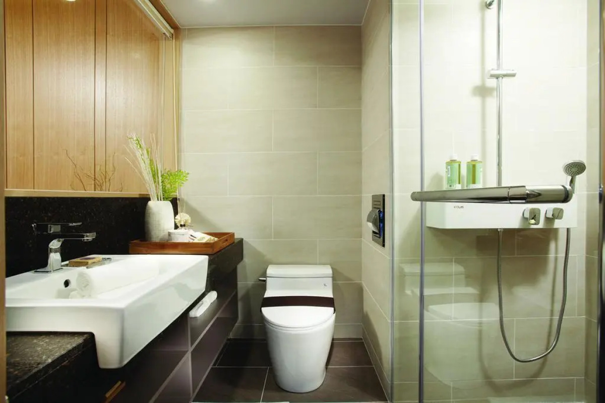 Royal Emporium Incheon Airport Hotel