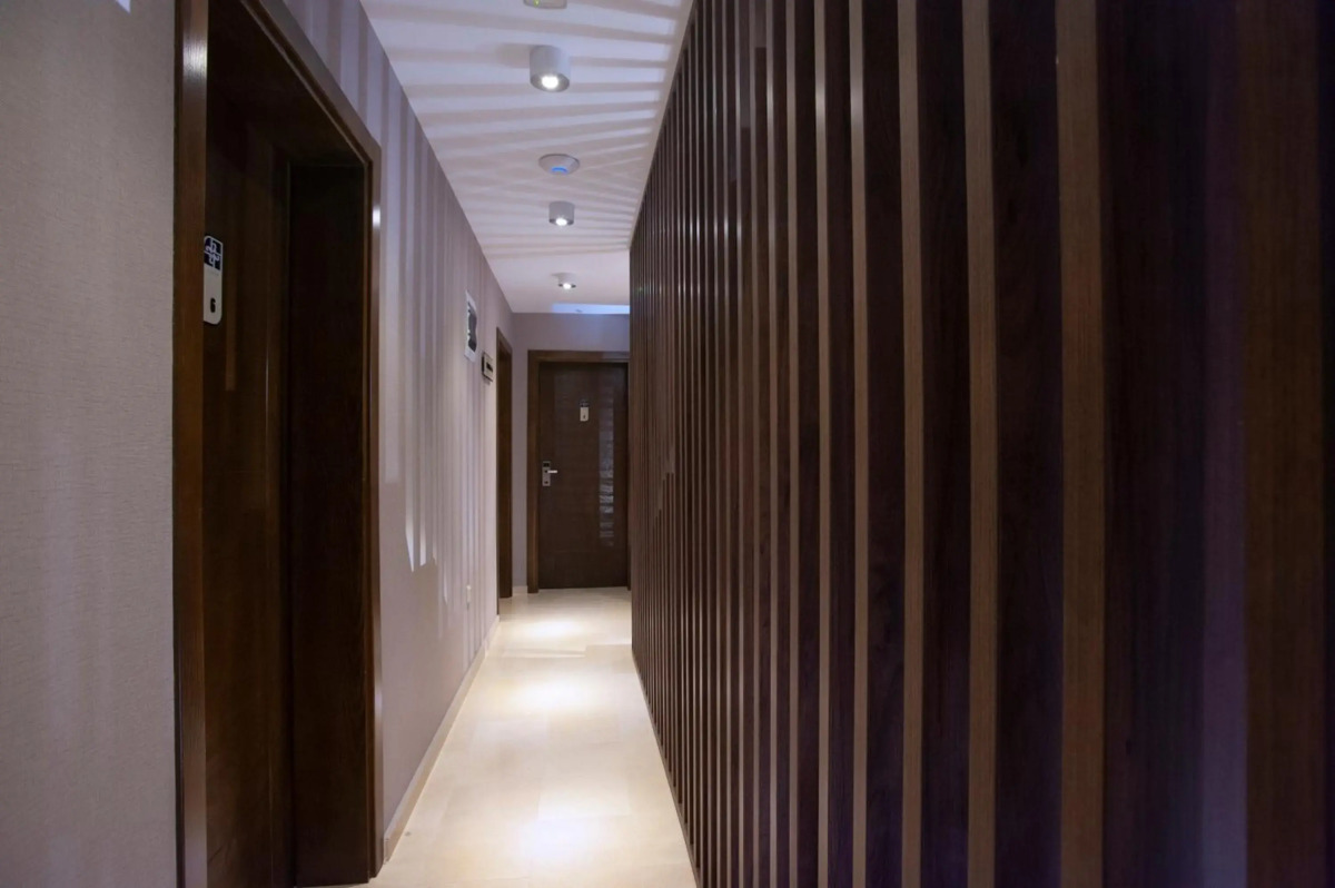 Отель Twelve by Aycon