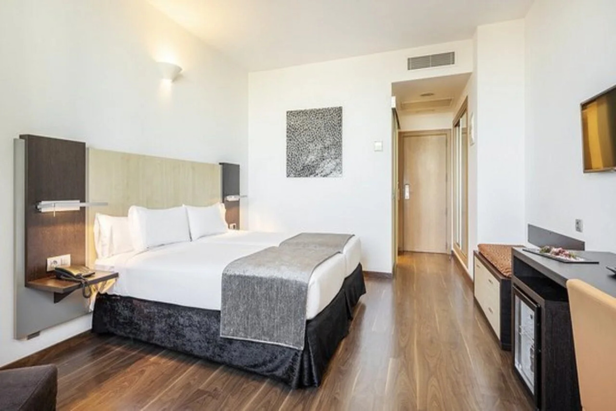 Hotel Ilunion Aqua 4