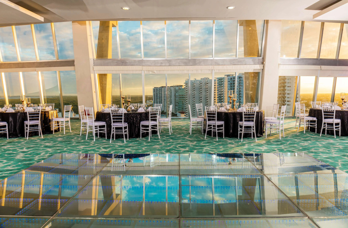 Krystal Urban Cancun & Beach Club