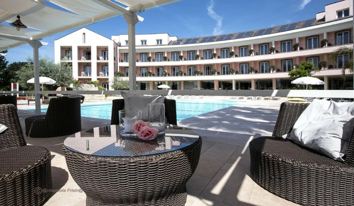 Isola Sacra Rome Airport