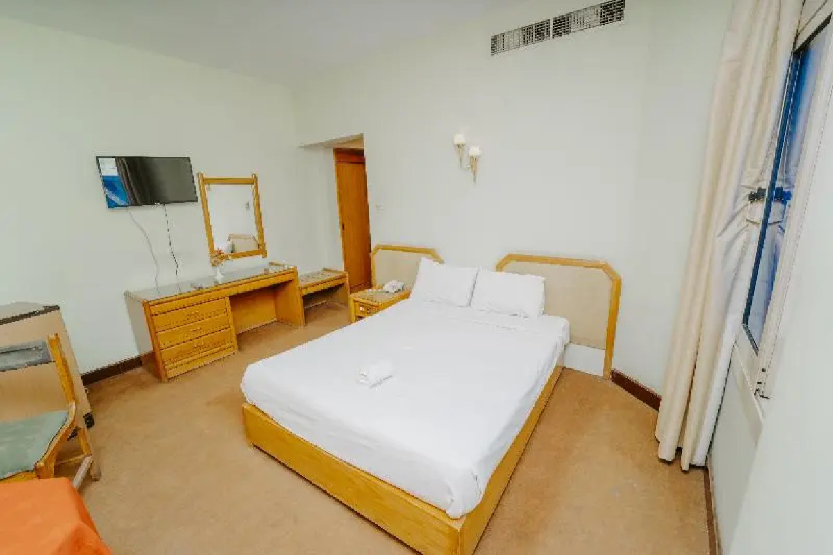 Queens Valley Hotel, Restaurants, Bars and Spa Luxor