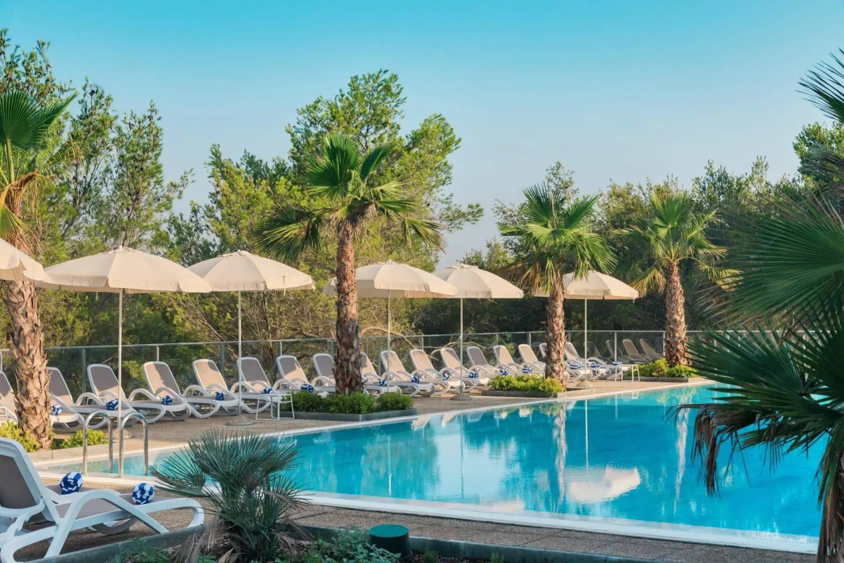 Gava Waterman Milna Resort