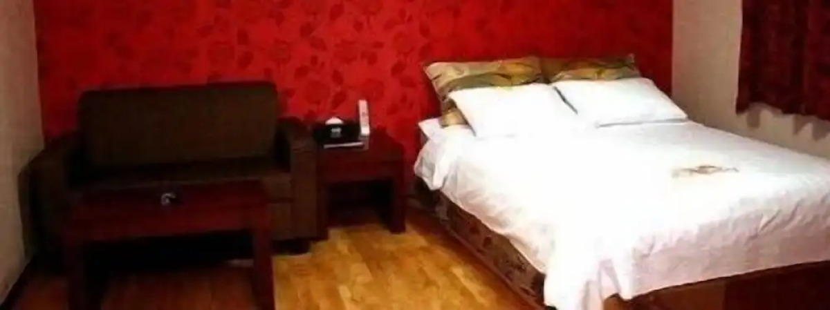 Goodstay HighValley Hotel