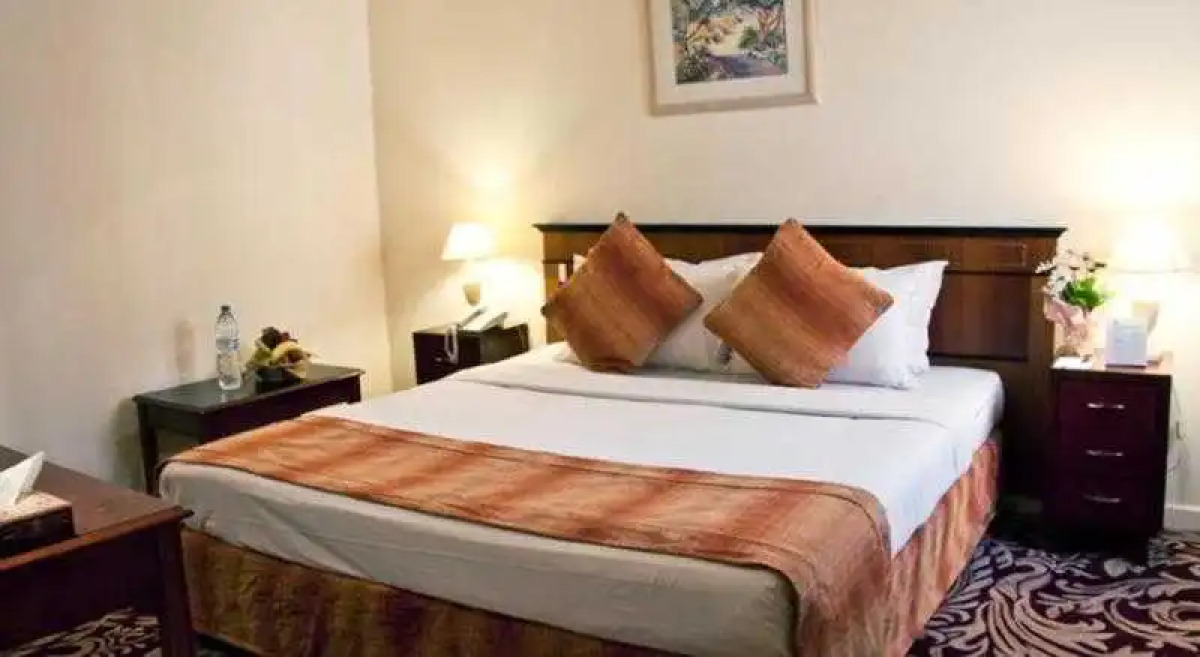 Sun And Sands Plaza Hotel