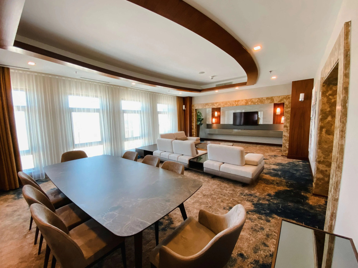 DoubleTree by Hilton Hotel Van