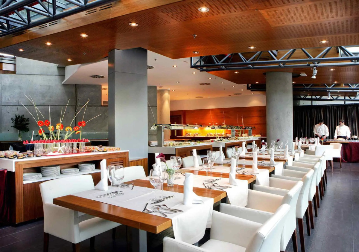 Sofitel Barcelona Skipper