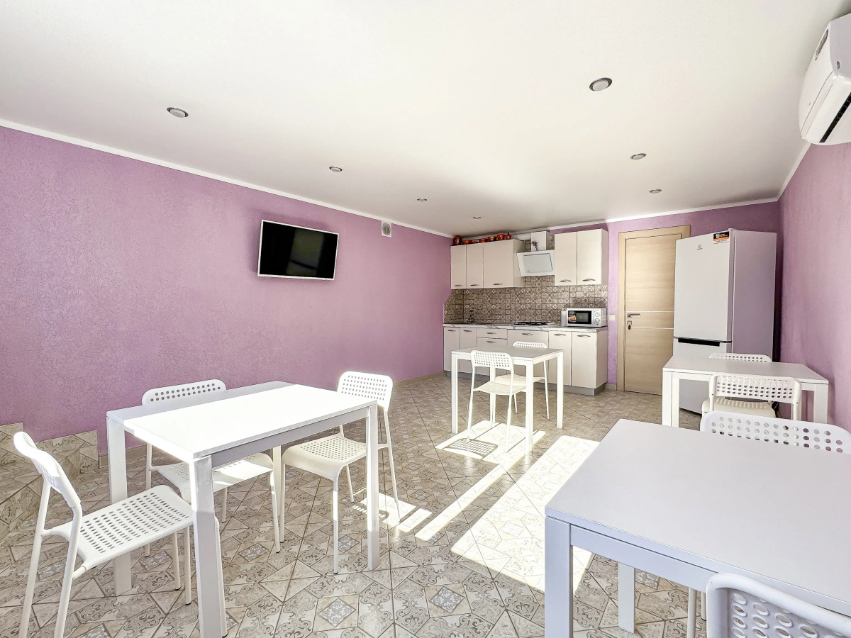 Ника (Кабардинка)