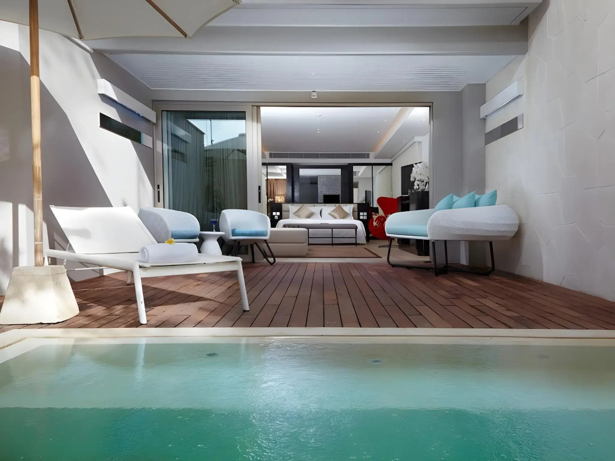 Double-Six Luxury Hotel