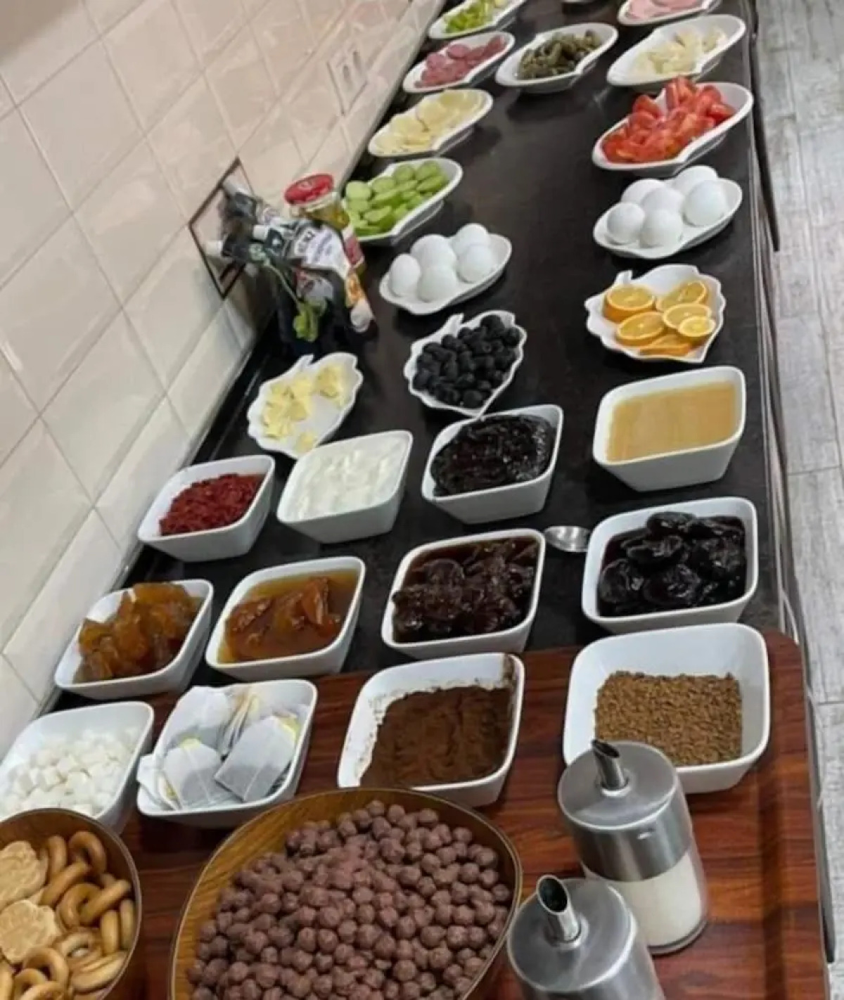 Отель Aura Plaza