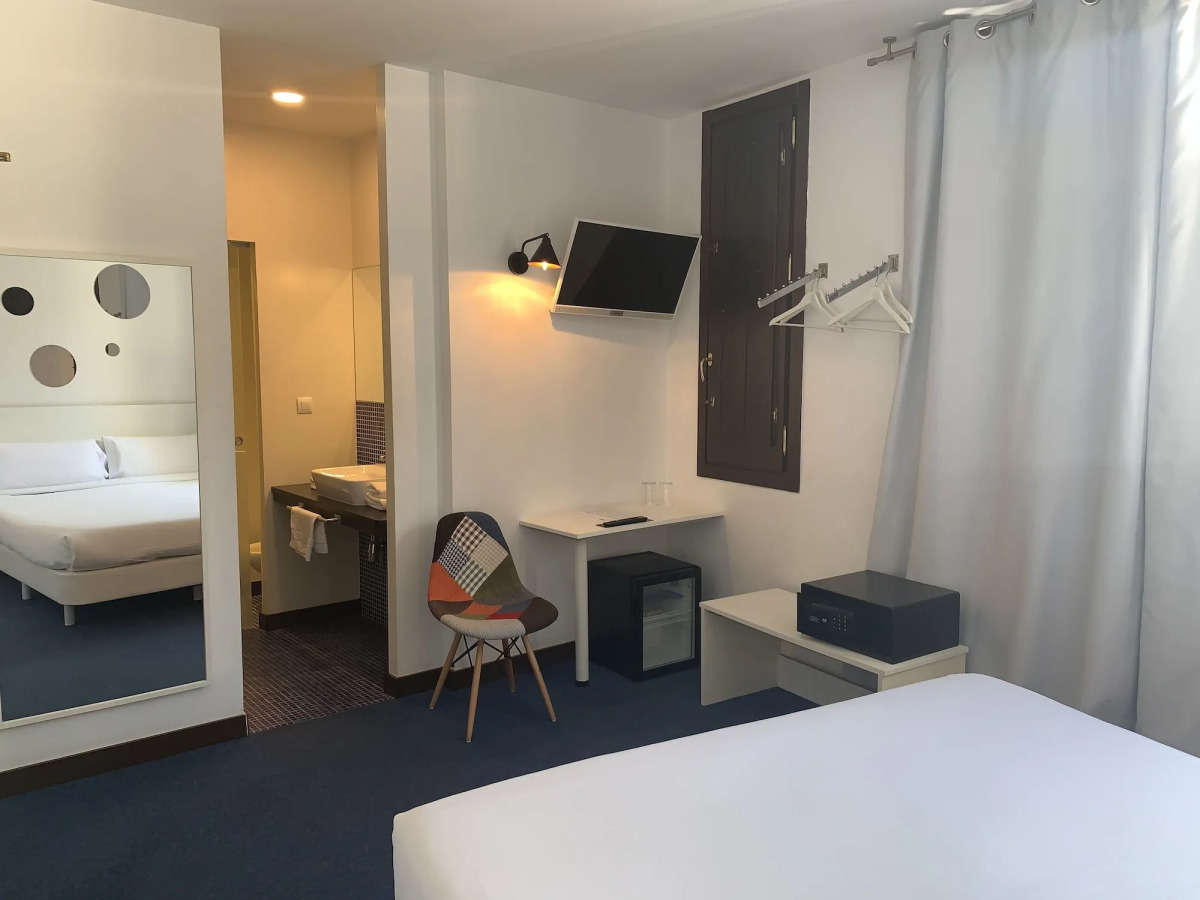 Casual Ilbira Granada Hotel