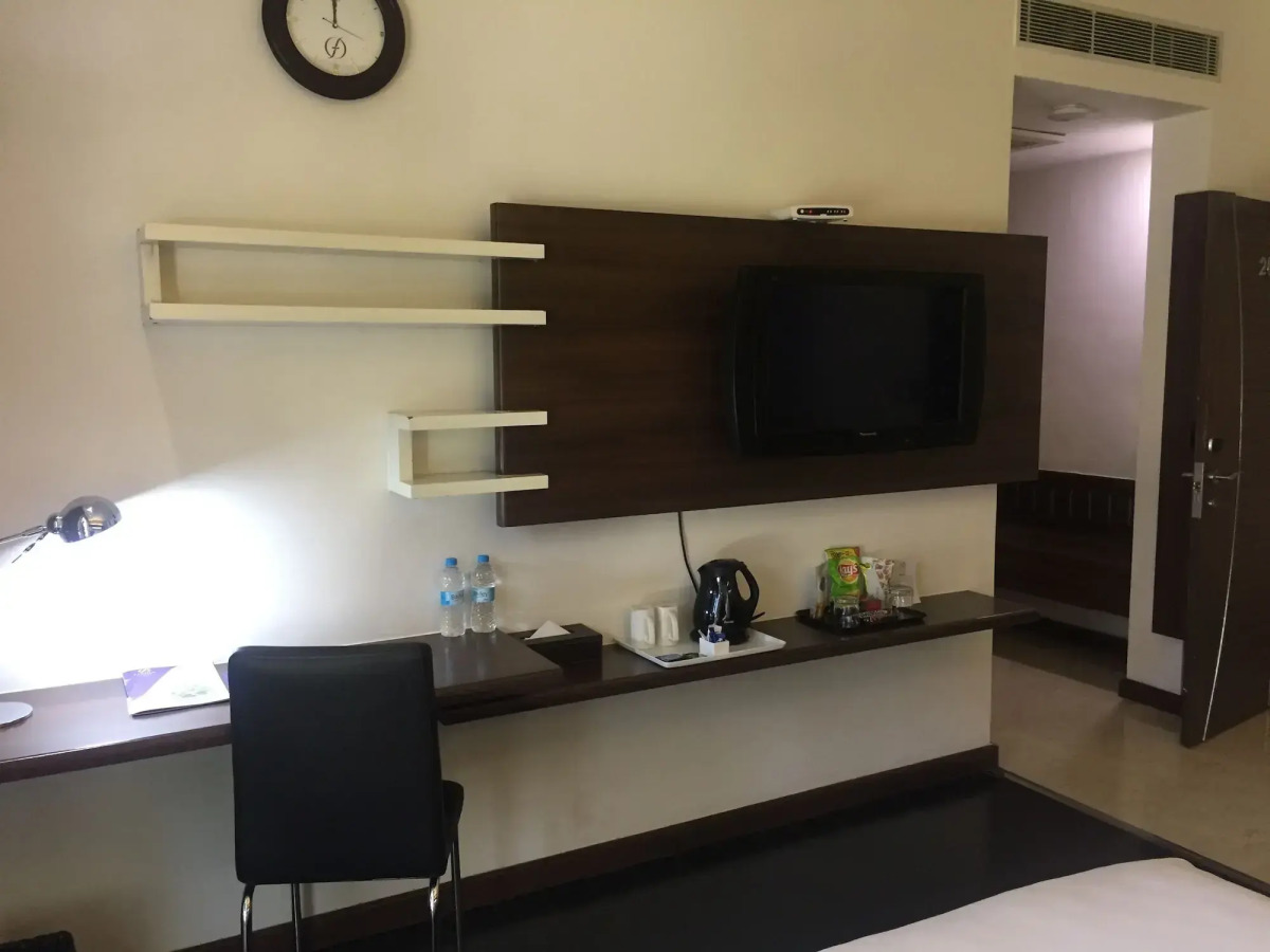 Flora Airport Hotel and Convention Centre Kochi