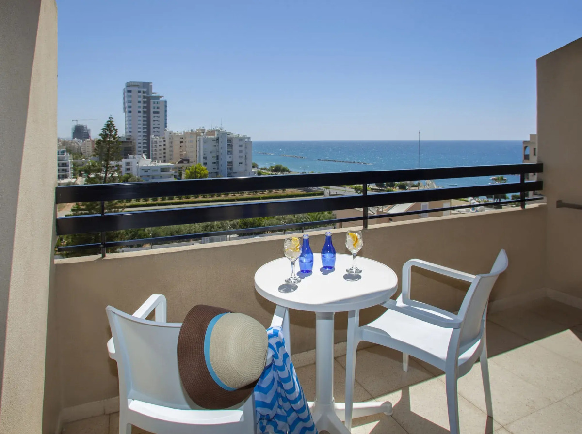 Отель Kapetanios Odysseia