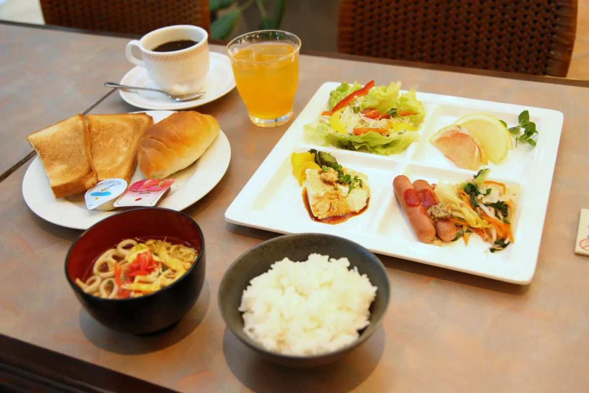 Naha Beach Side Hotel