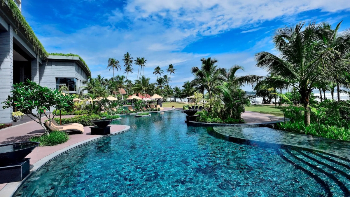Курортный отель Weligama Bay Marriott Resort & Spa