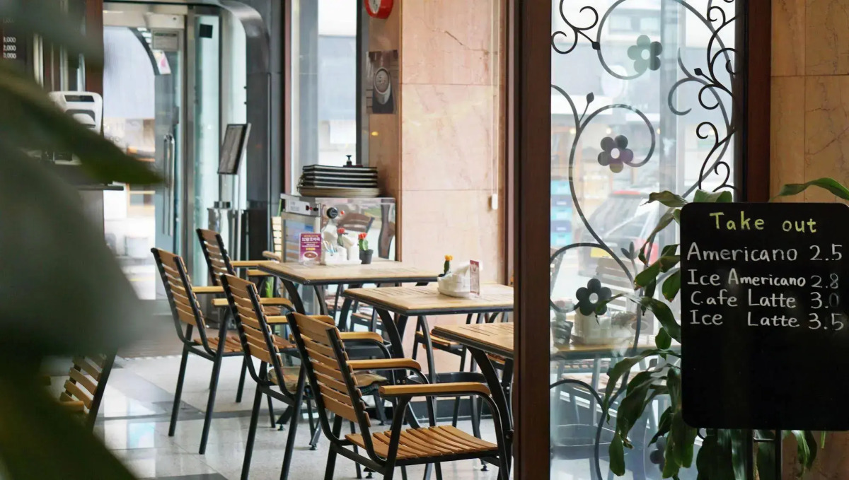 Insadong Crown Hotel