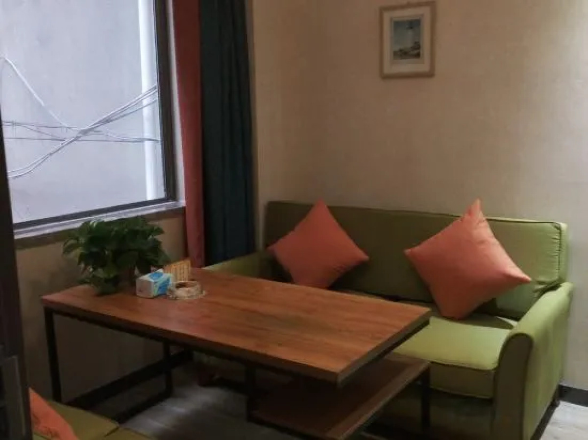 Tiange Theme Hotel (Jianzhong Branch)