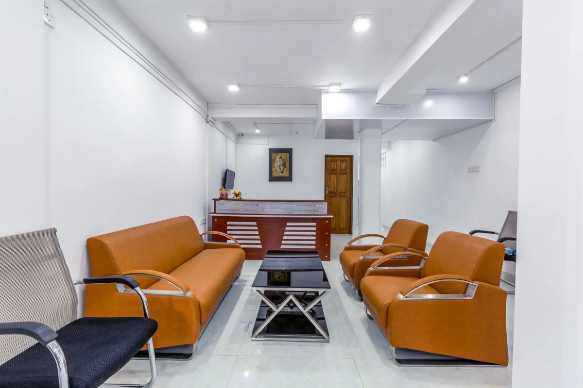 Metro Port City Hotel