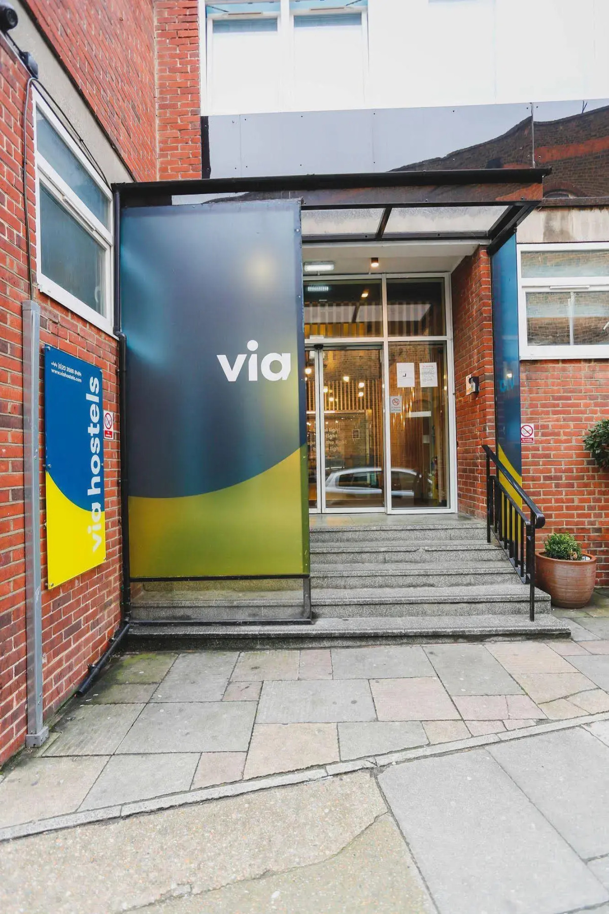 Via Limehouse - Hostel