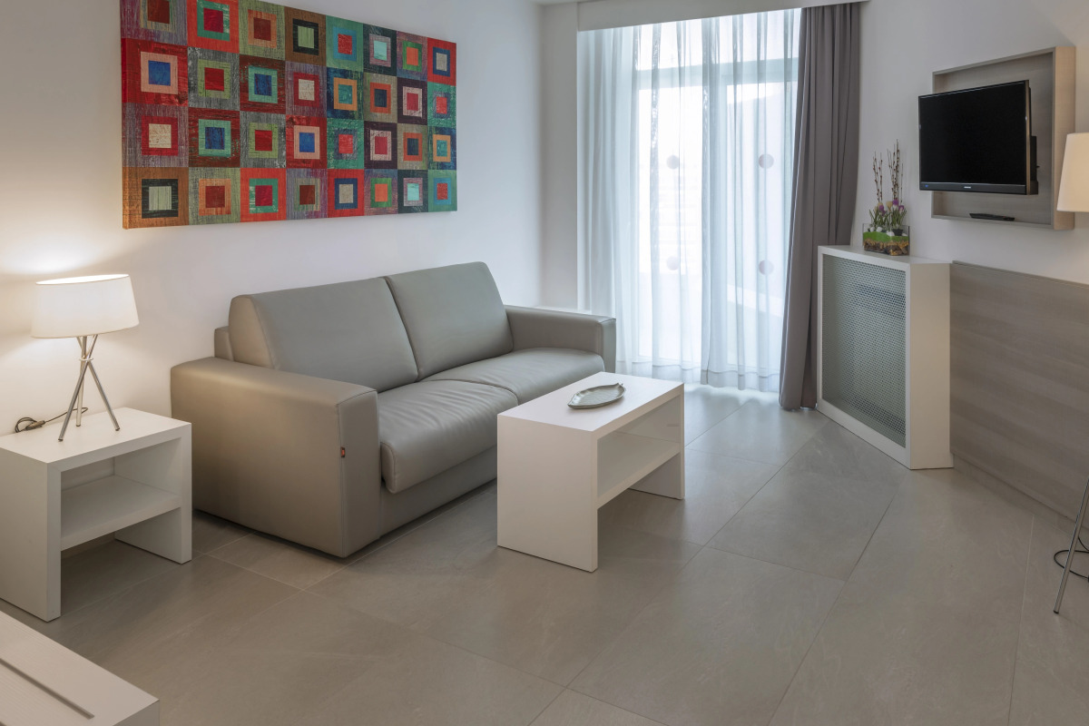 Olympus Palace Hotel