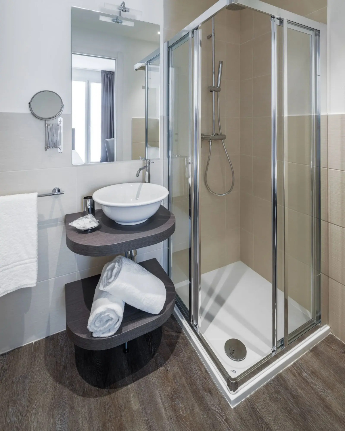 Отель Studio Inn Centrale & Milano Urban Padel