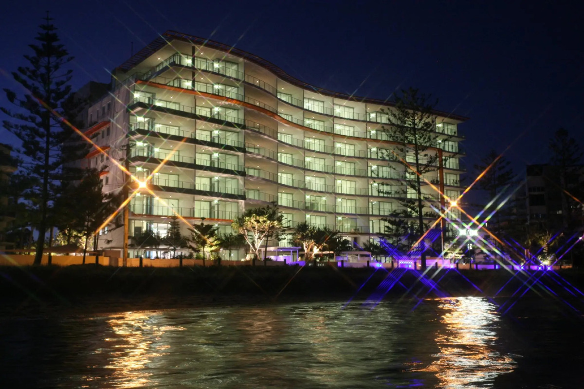 Silvershore Apartments on the Broadwater