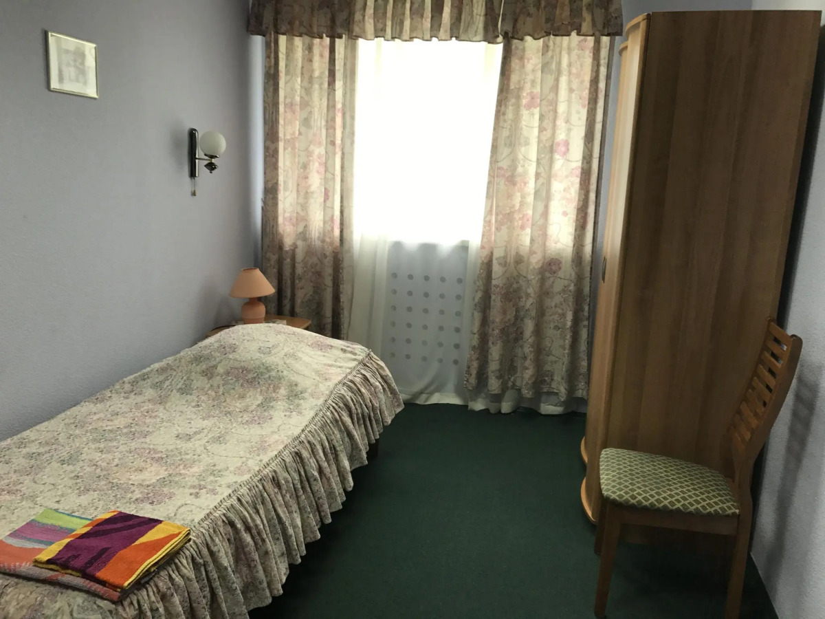 Малахит (бывш. Гостиница при комбинате Свеза)