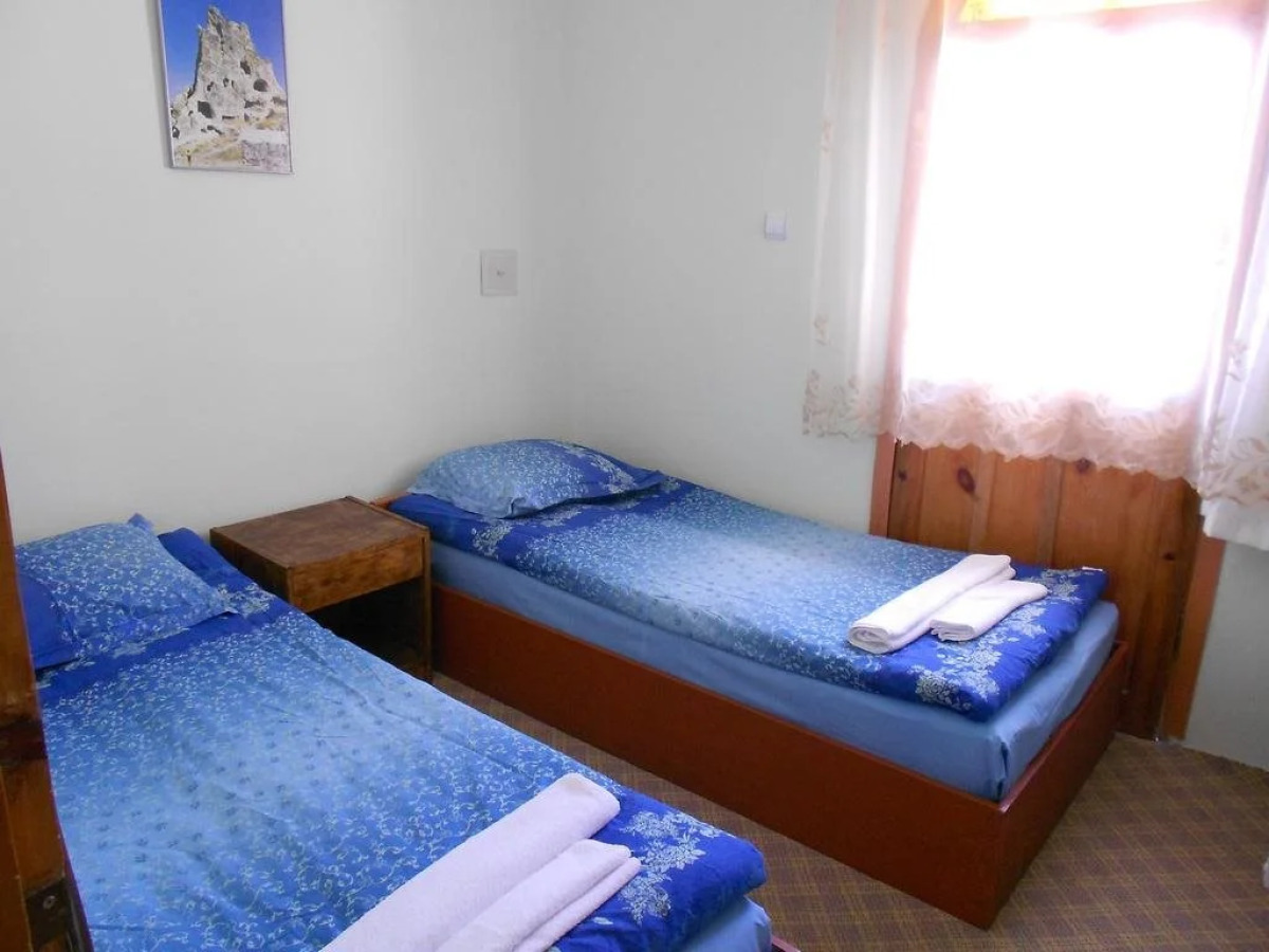 Valleypark Hotel - Hostel