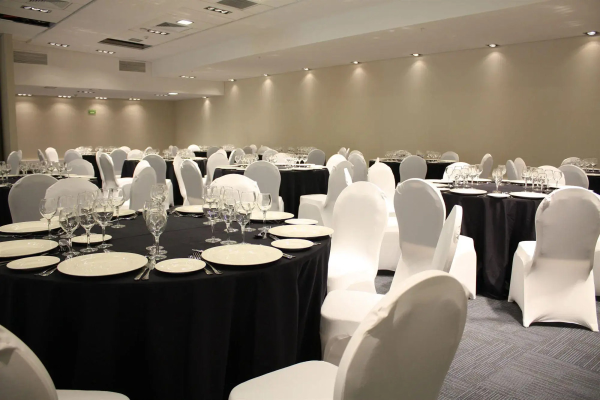 Radisson Blu Plaza El Bosque Santiago