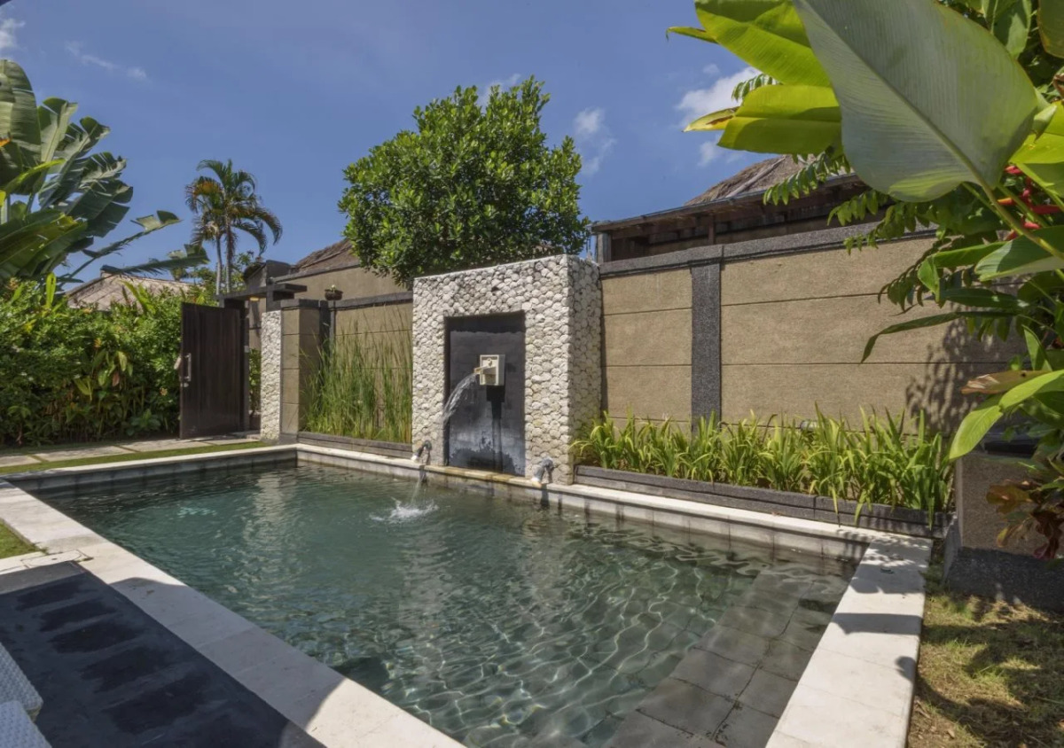 Bali Rich Seminyak Villas