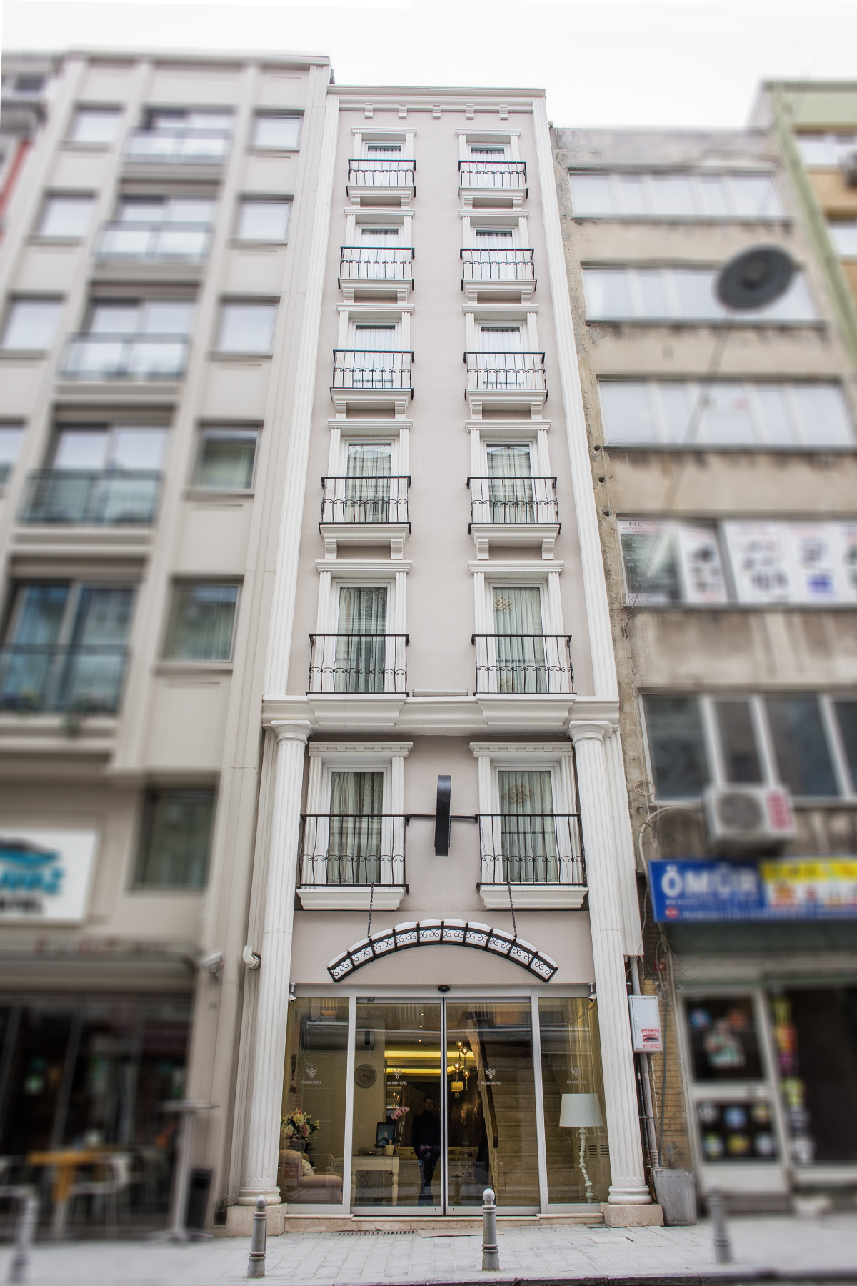 Mr. Bird Boutique Hotel