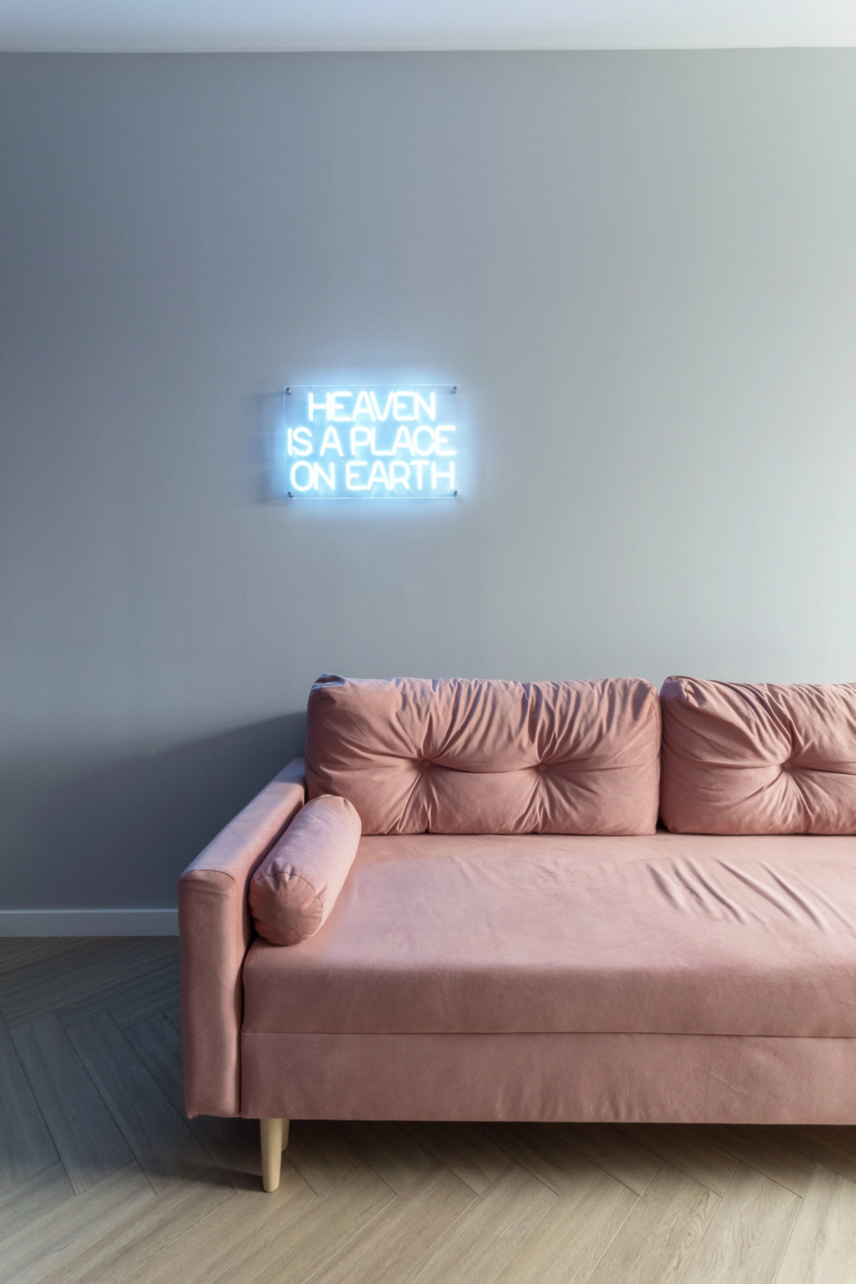 Квартира Lovely Apartment with the View on the Park and the Church