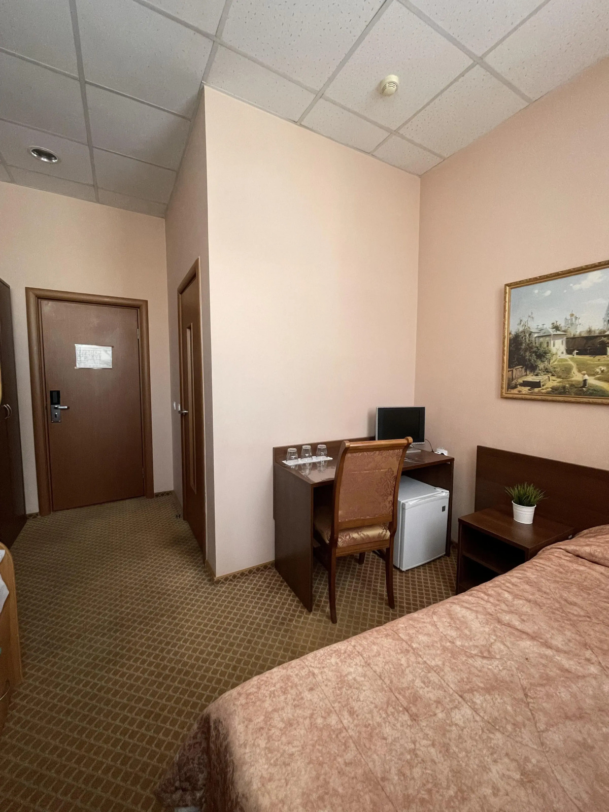 Мебелированные комнаты Отель HOTEL OH SOVIET