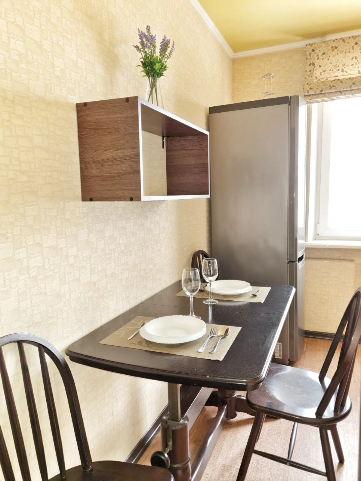 Апартаменты на улице Комарова 127Б