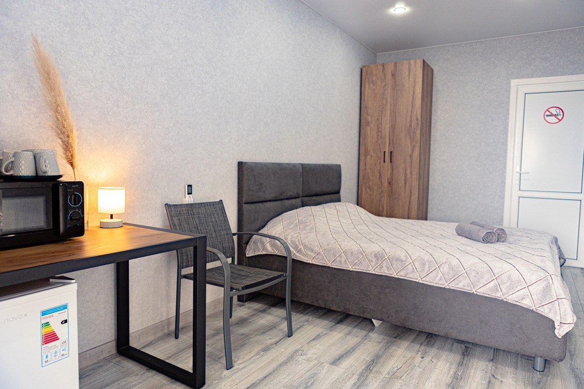 River House Apartments