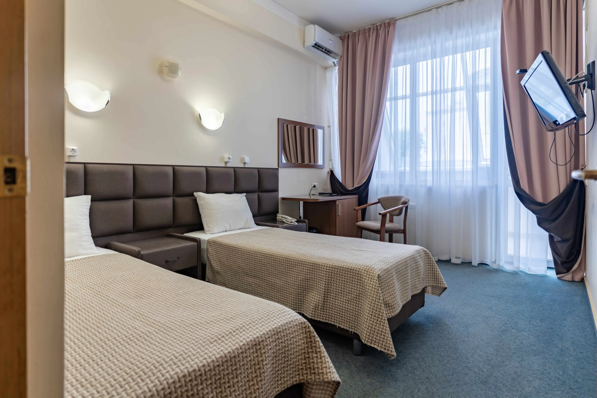 Отель Мирит