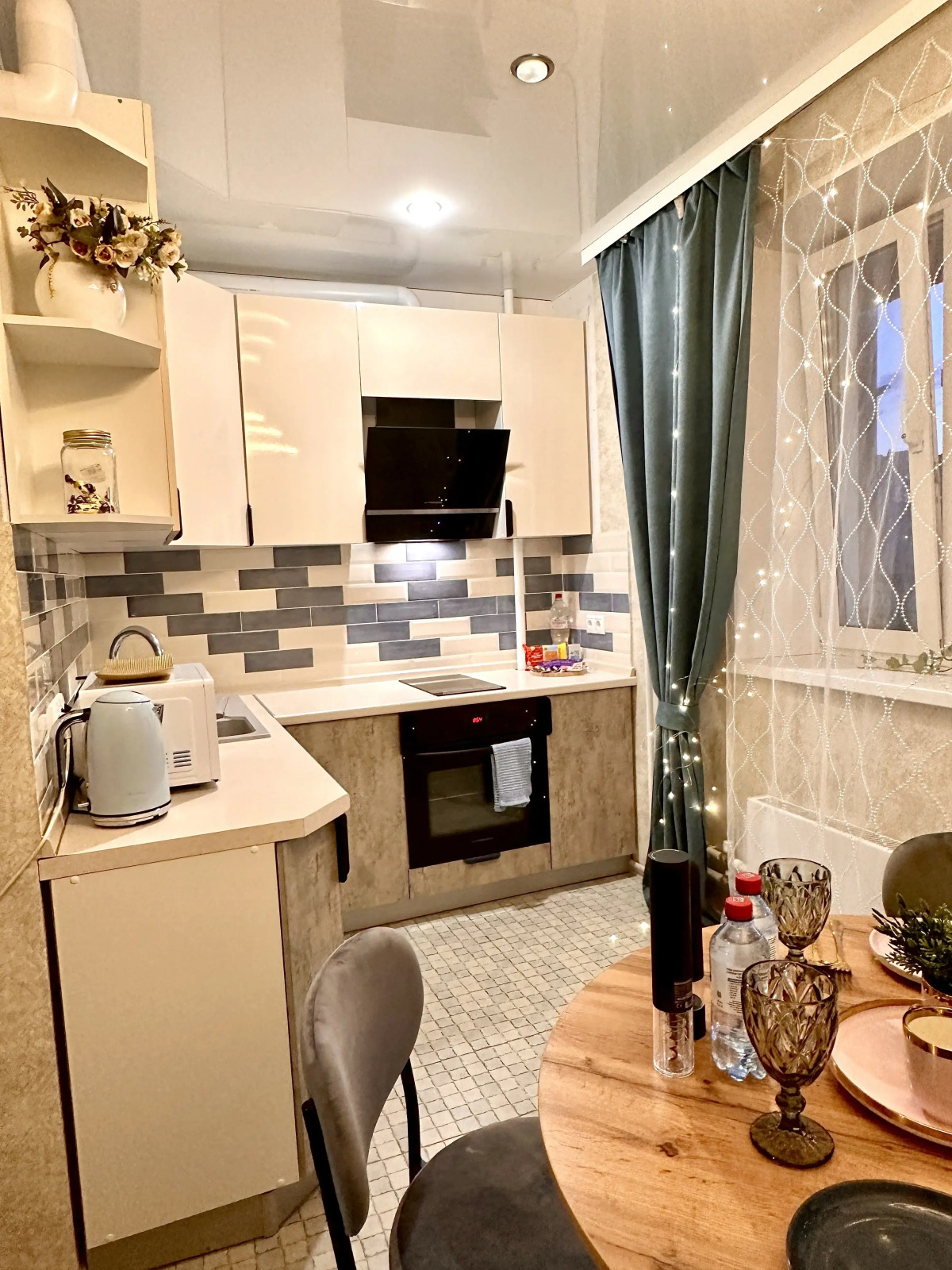 Апартаменты 2 комнатная квартира на Мира 9В