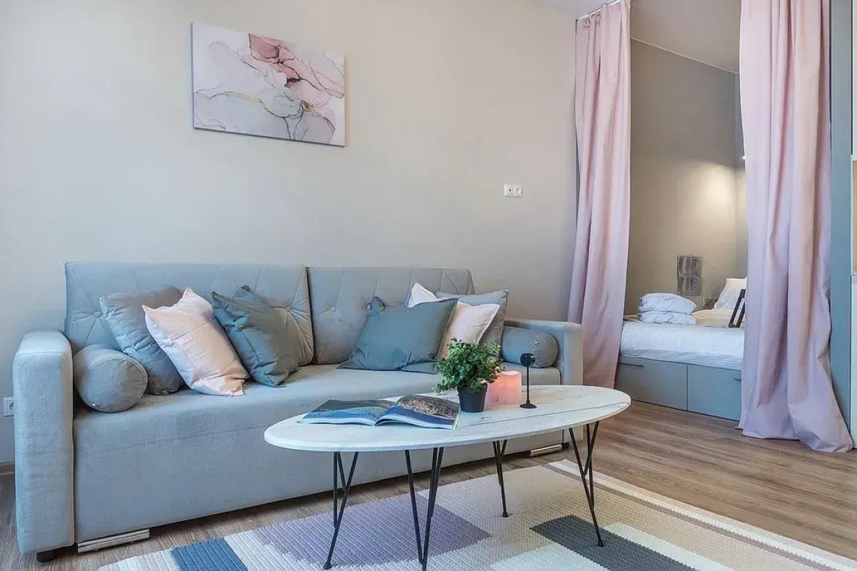 Апартаменты SKY INN Color Pink