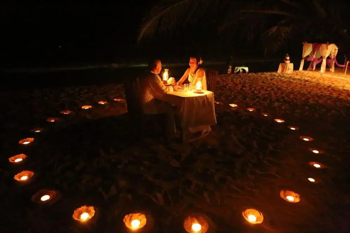 Отель Arcade Beach