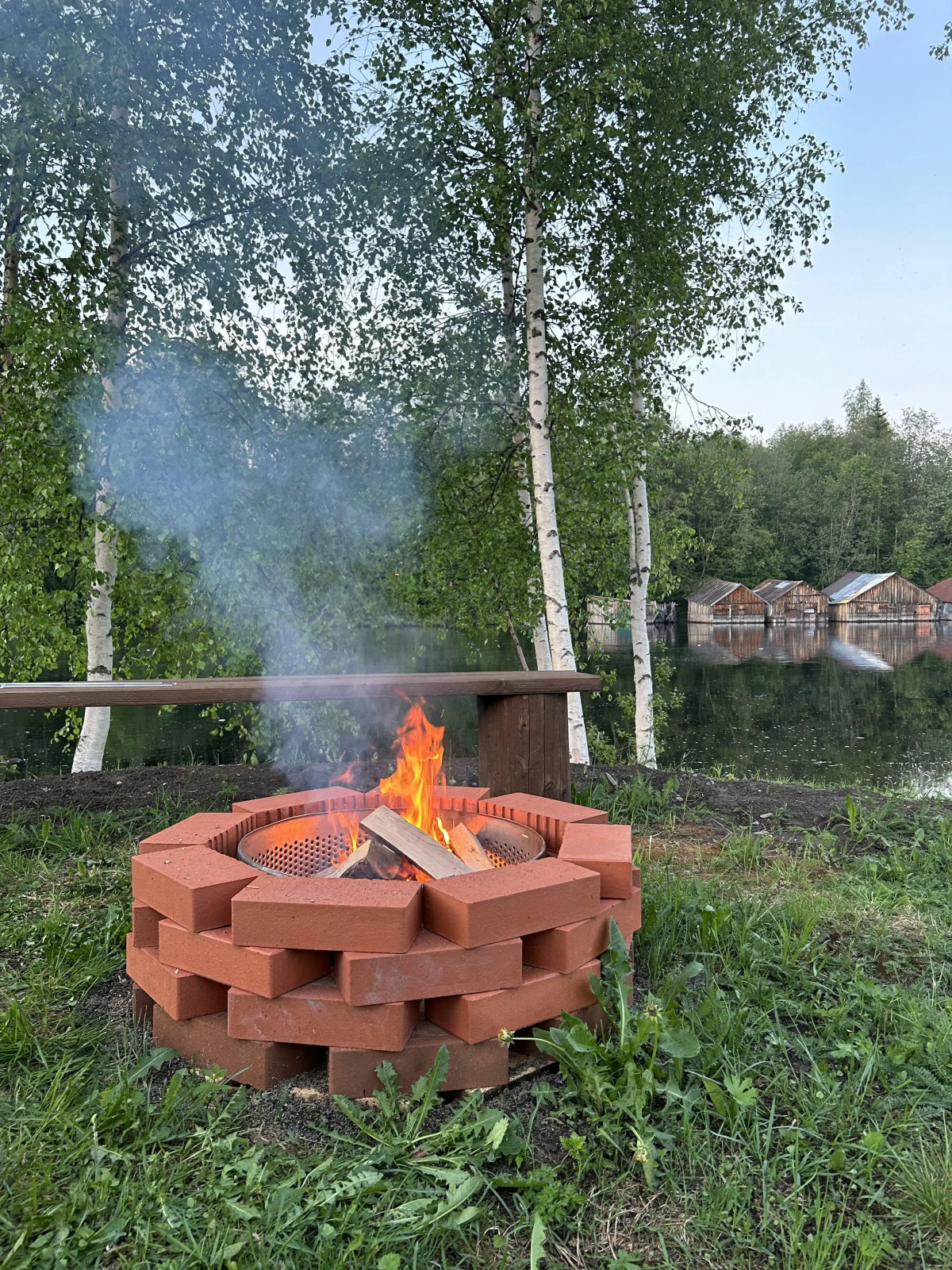 Частный Дом На Берегу Реки