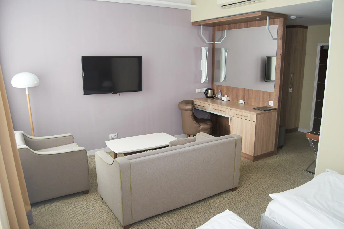 Отель Green Which