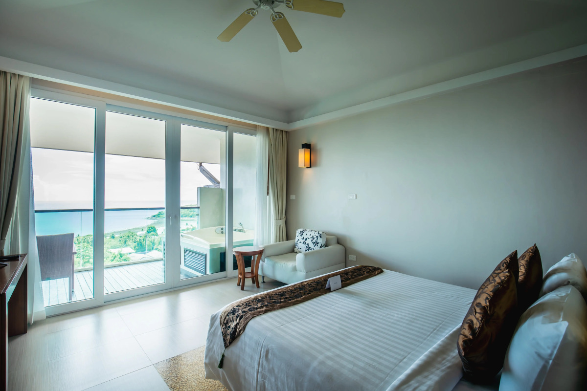 Отель KC Resort & Over Water Villas