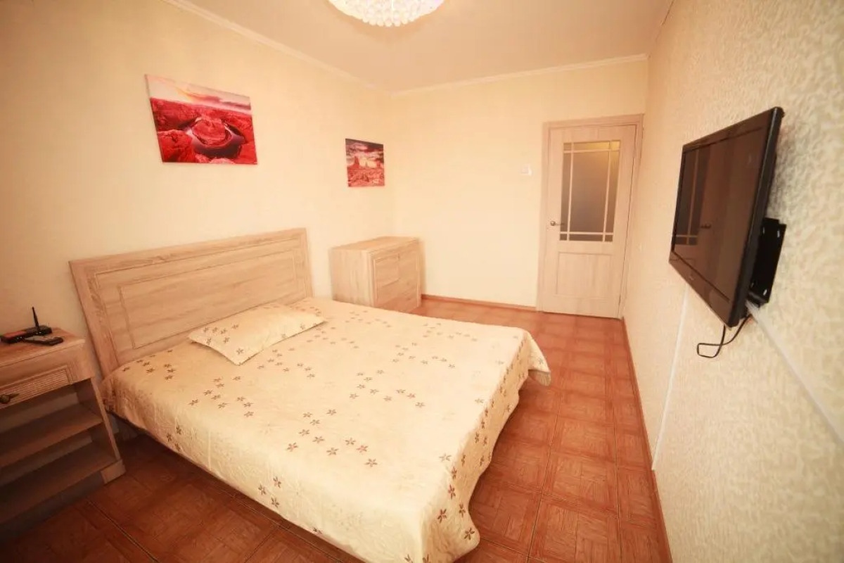 Апартаменты на Весны 17 (1 ком)