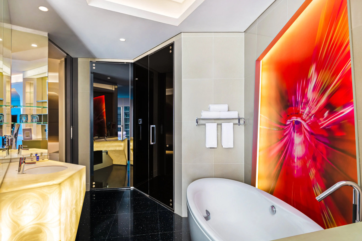 Отель V Hotel Dubai Curio Collection by Hilton